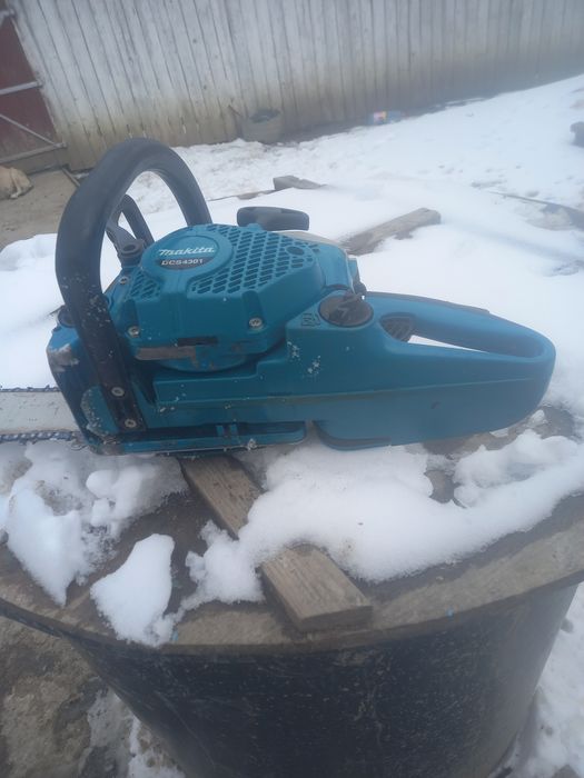 Drujbă Makita în stare f bună