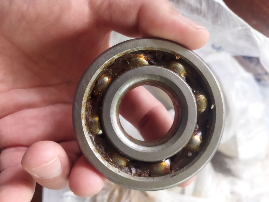 Продам подшипники.