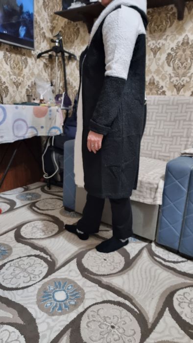 Продаётся новый кардиган. Размер L. Новый.