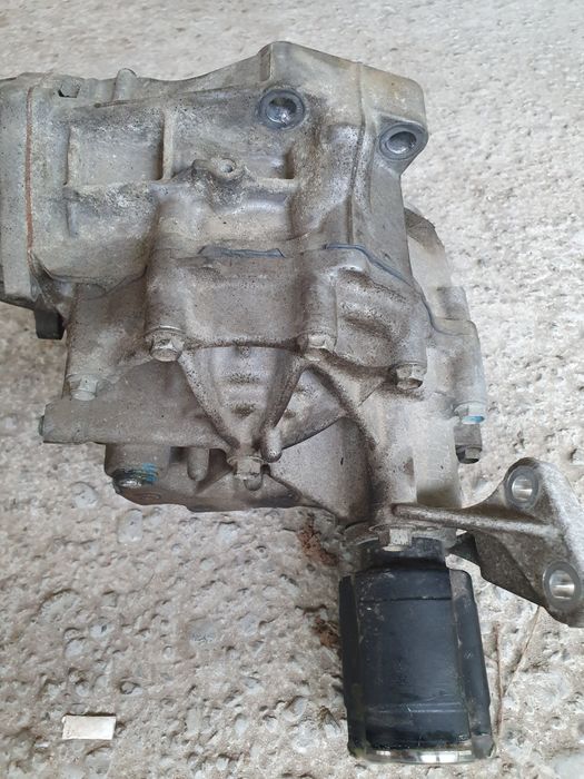 Cutie transfer / grup față  Suzuki Vitara all grip 4x4 , 2017