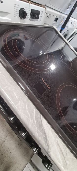 Фурна за вграждане с керамични котлони Miele H251