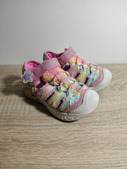 Sandale Skechers mărimea 23