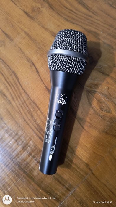 Microfon AKG D77 S
