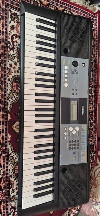 Orgă Yamaha psr 233