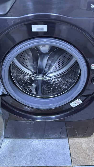 Стиральная машинка с сушкой