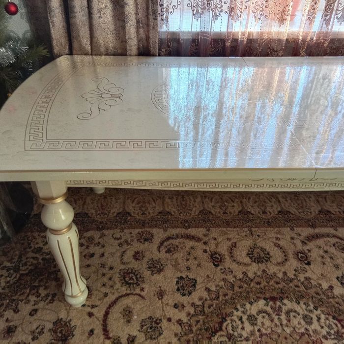 Стол для гостиной 2 метра.