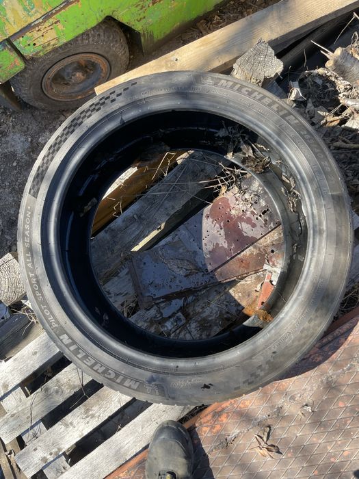 Гума 1 бр.Michelin 265/40/21