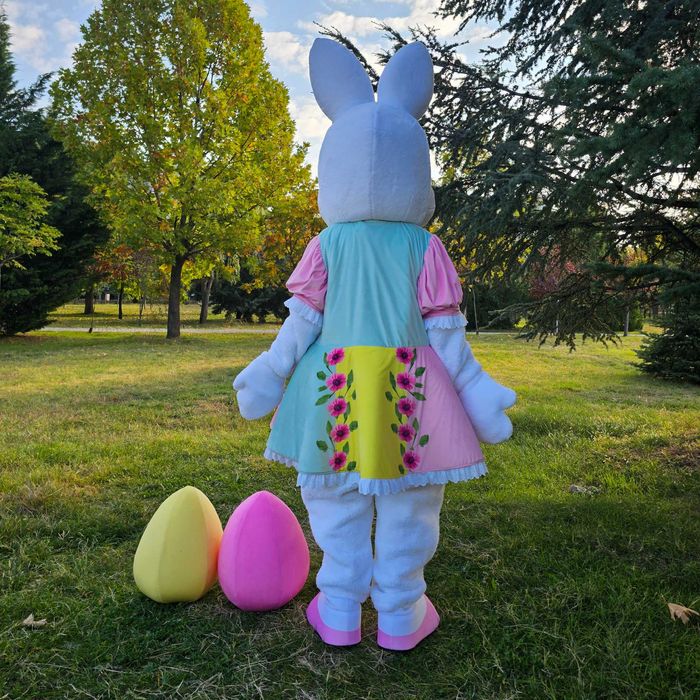 Costum Mascotă Iepuraș de Paște Alb Profesional cu Rochie Florală