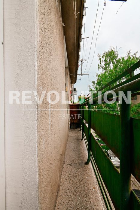 Продава се Тристаен апартамент в София, Яворов - 83 кв.м за 3856 €/кв.м - Снимка #13