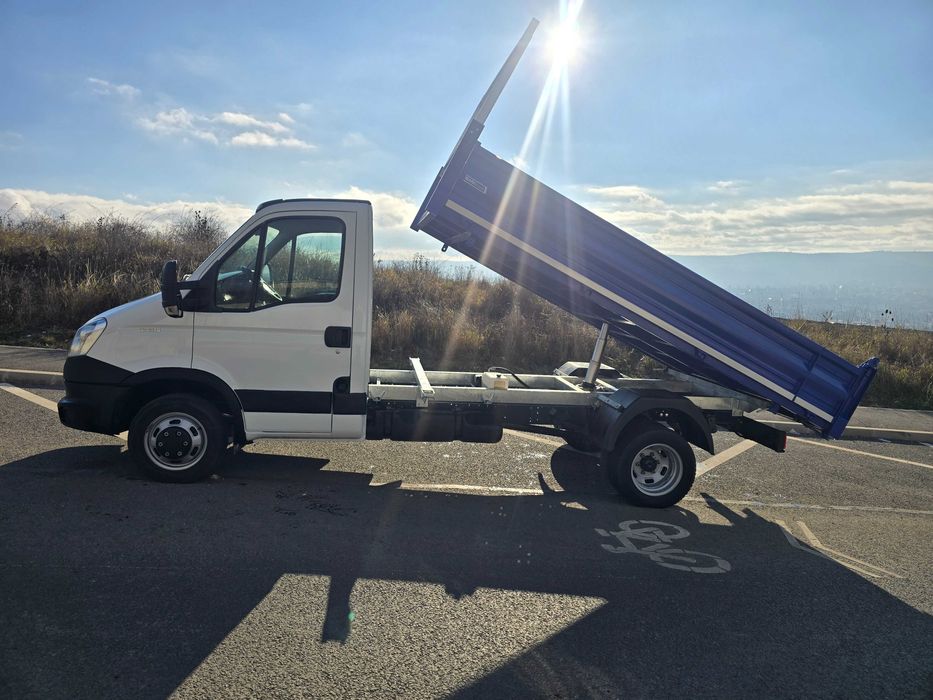 Iveco daily basculabil 50c15 ,35c15,35c18,70c,65c Mercedes