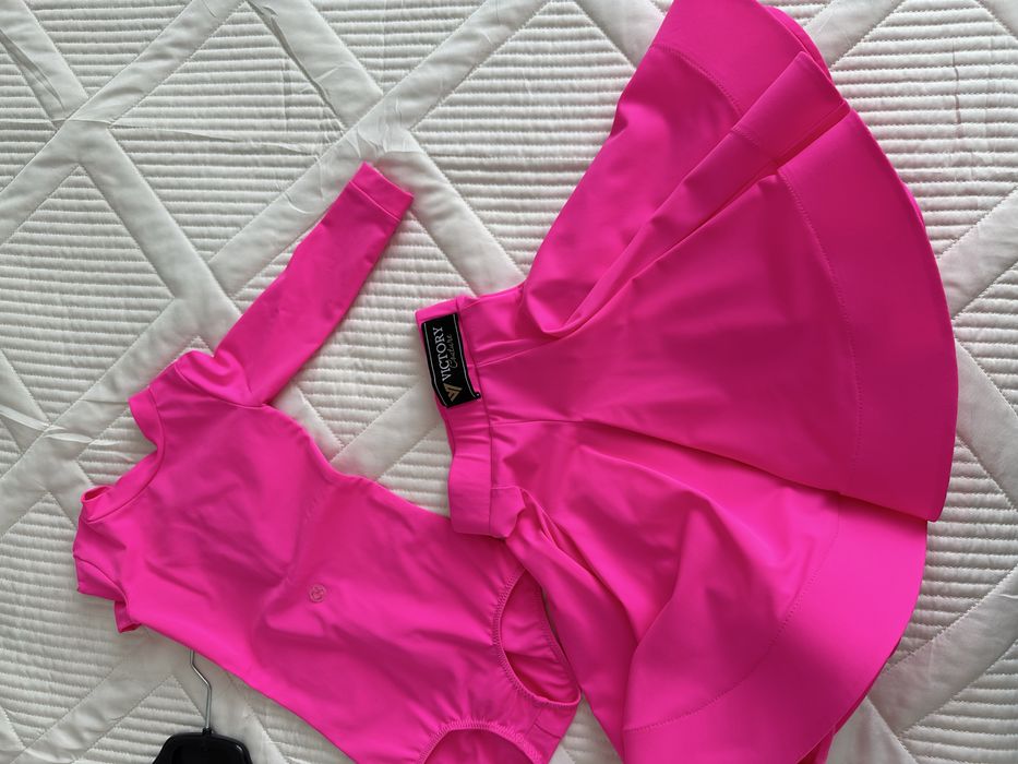 Рейтинговый костюм, платье