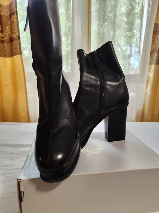 Ghete piele negre 39