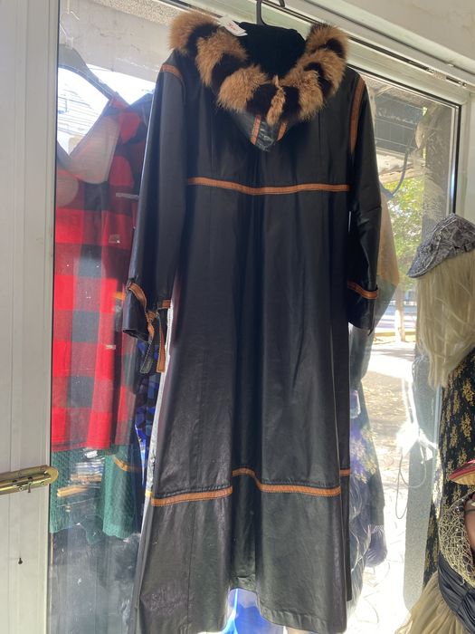 Haine lungi din piele naturala