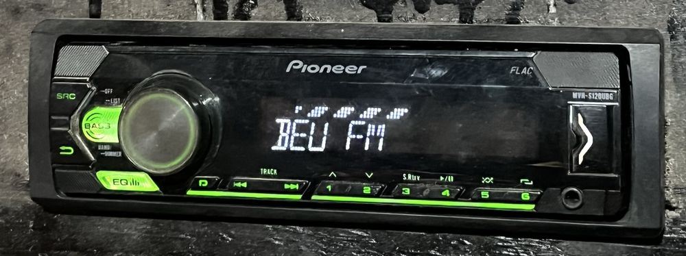 Мафон Pioneer оригинал магнитола