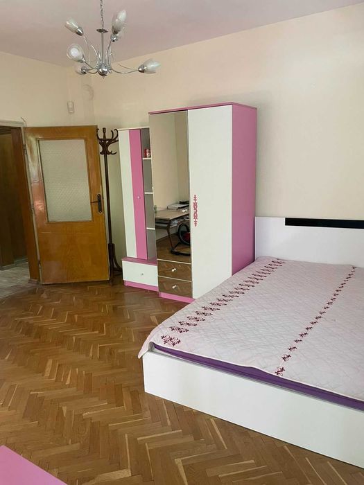 Четиристаен апартамент в центъра на Стара Загора