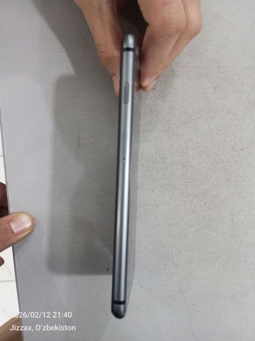 Iphone 8+ sotiladi narxi 1mln kami bor obmen bor