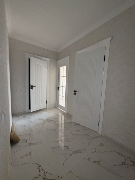 Срочно Вокзал Караван 2хона 9-этаж квартира сотилади