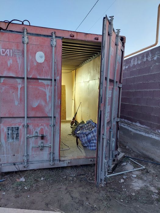 срочно продам контейнер !