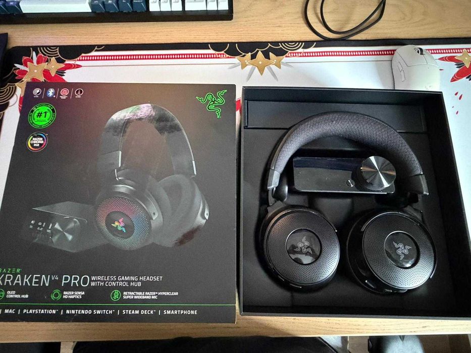Căști gaming wireless Razer Kraken V4 Pro - garanție 1.5 ani