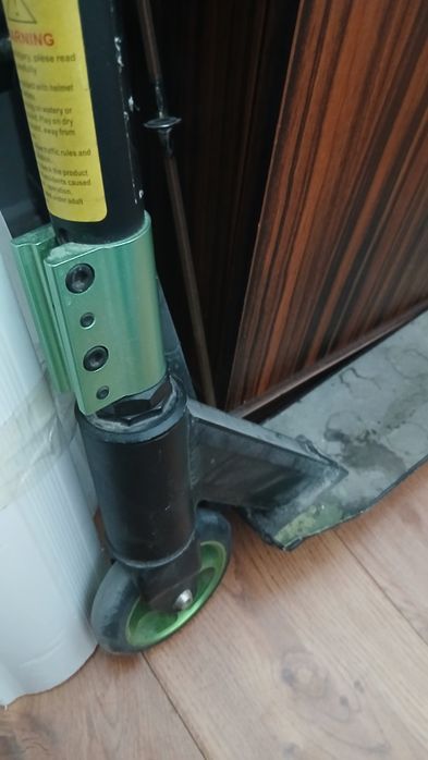 Продам самокат 111