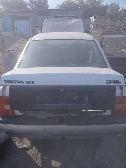 Запчасти Опель вектра а 1.6