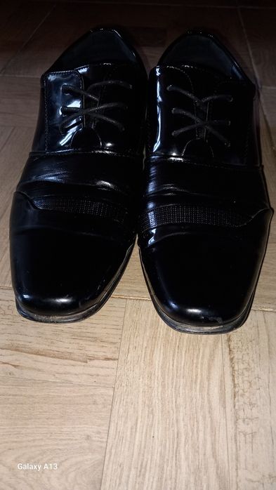 Pantofi negri de lac barbati nr 41