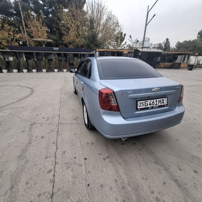 Lasetti Harajati yoʻq Minishga tayyor