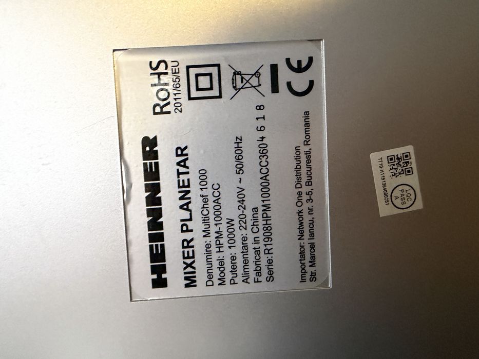 Mixer planetar Heinner cu bol inox