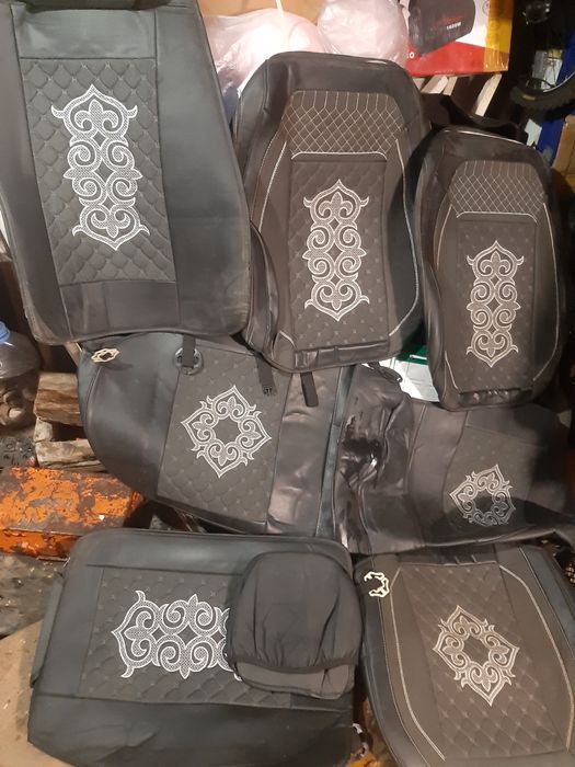 Чехлы на сиденья Крайслер 300с