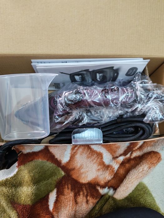 Продам утюг, Braun