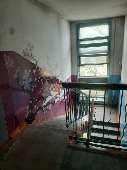 Продам 2х Амре Кашаубаева 5(хрущ.)!