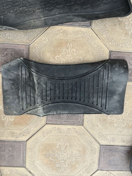 Резина полик для hyundai tucson 2020