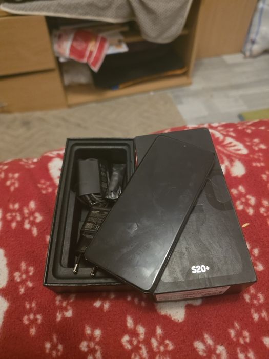 Vand 520 plus  de 128 gb