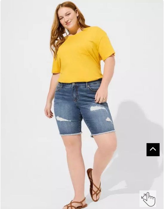 Torrid. Plus size. США. Солнечная футболка
