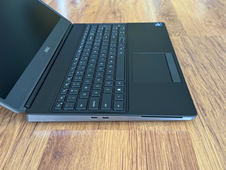 15.6' Full HD Core i7-11850H DELL Precision 7560 32GB DDR4/512GB NVMe/RTX A3000 6GB/Бат 6ч