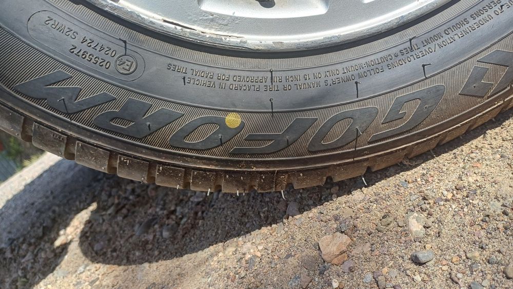 Продам комплек колес на R15