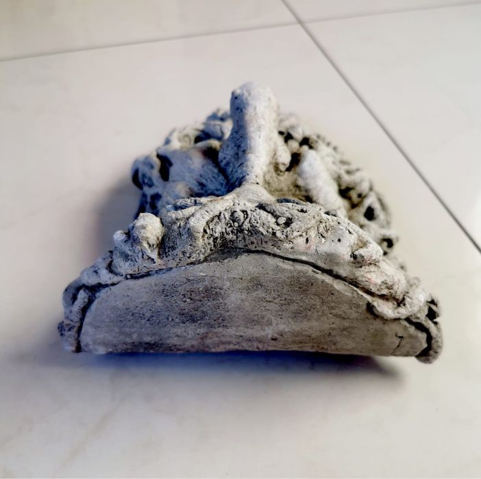 Антикварна глава скулптура фигура статуя горски дух зеления човек фавн