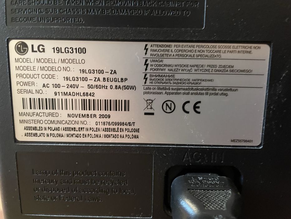 Televizor cu diagonala 48 inci  LG.