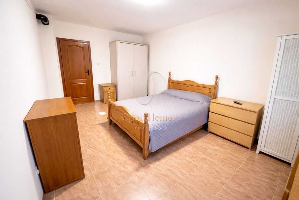 Обширен двустаен в жк. Тракия, гр. Пловдив