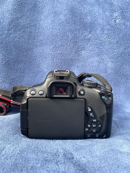 Canon 650 ef 18-55 f3.5-5-6