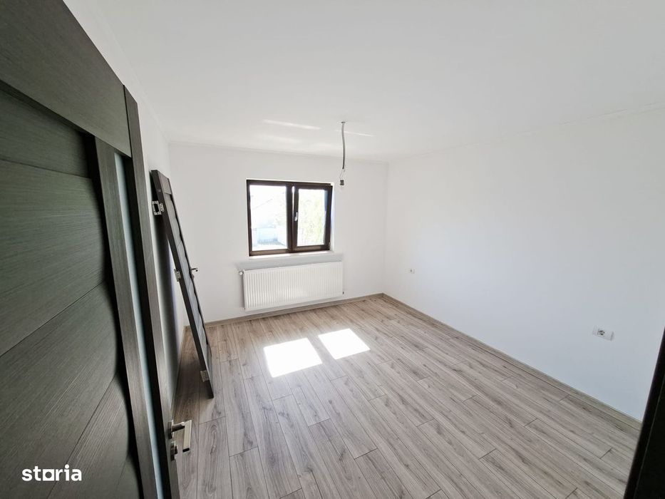 Casă de vânzare cu 4 camere/Com.Berceni/COMISION 0%