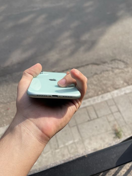 iPhone 11, 64 GB