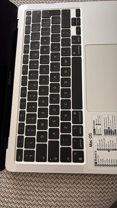 MacBook Air M1 2020 – Model A2337