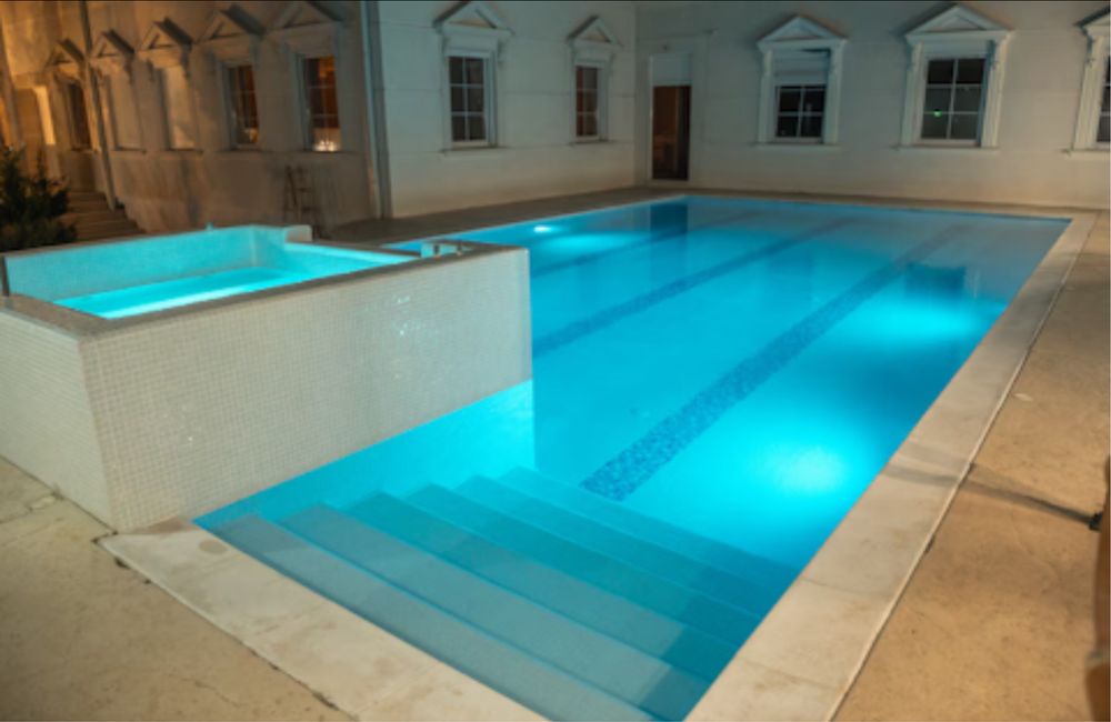 Дава се под наем Къща в Банско - 380 кв.м за 1428 € - Снимка #3