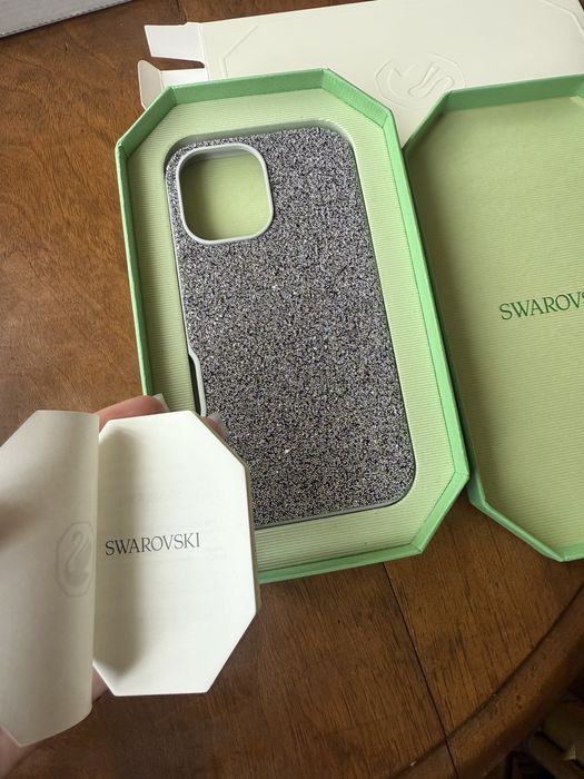 Husă Swarovski iphone 16 Noua