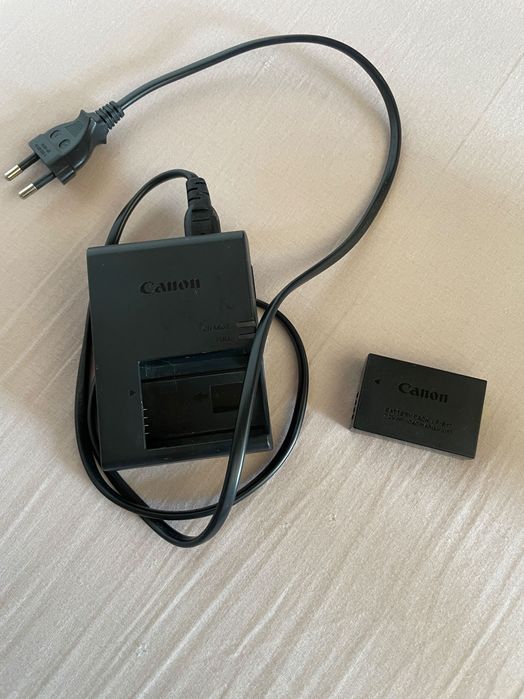 Aparat foto Canon EOS 250D