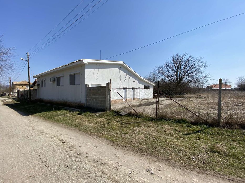 Продавам къща със цех за производство на тестени изделия