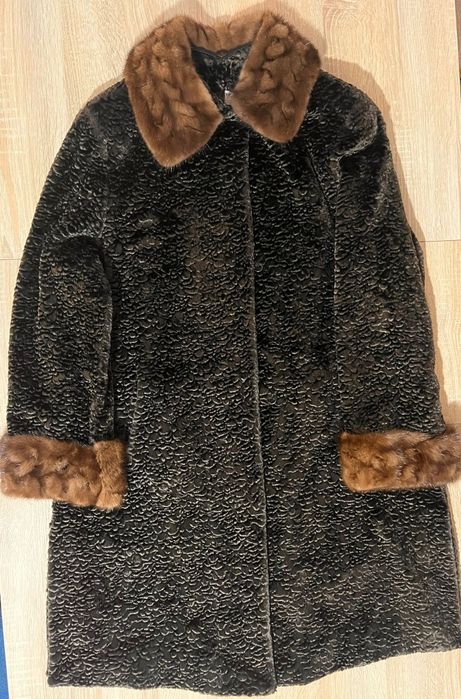 Haina de blana sintetica foarte eleganta