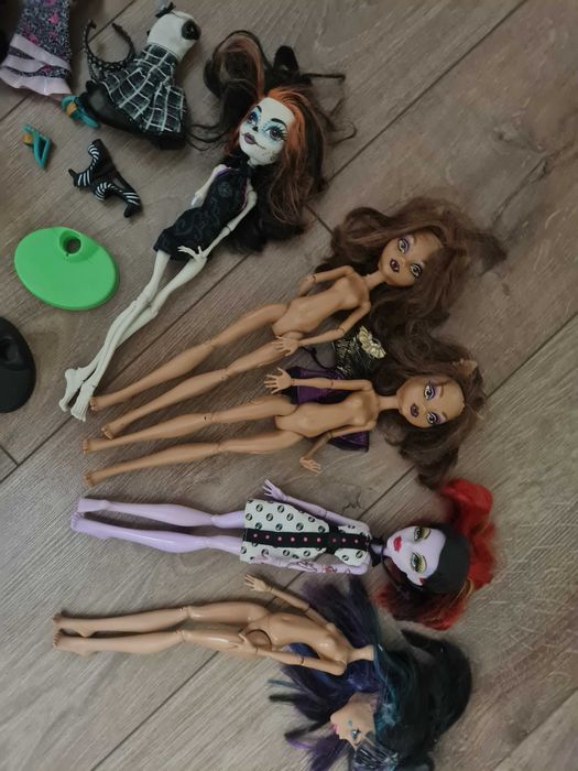 Monster high, отдам все вместе
