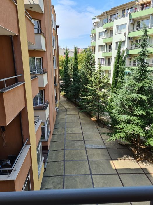 Апартамент под наем